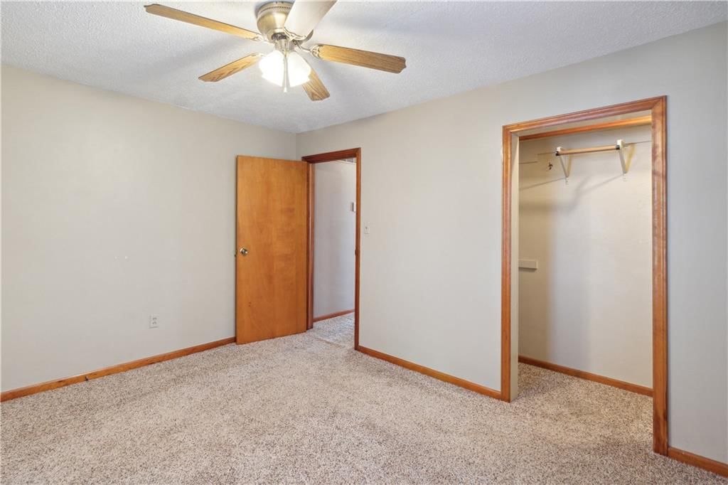 314 W 2nd Street — photo 14