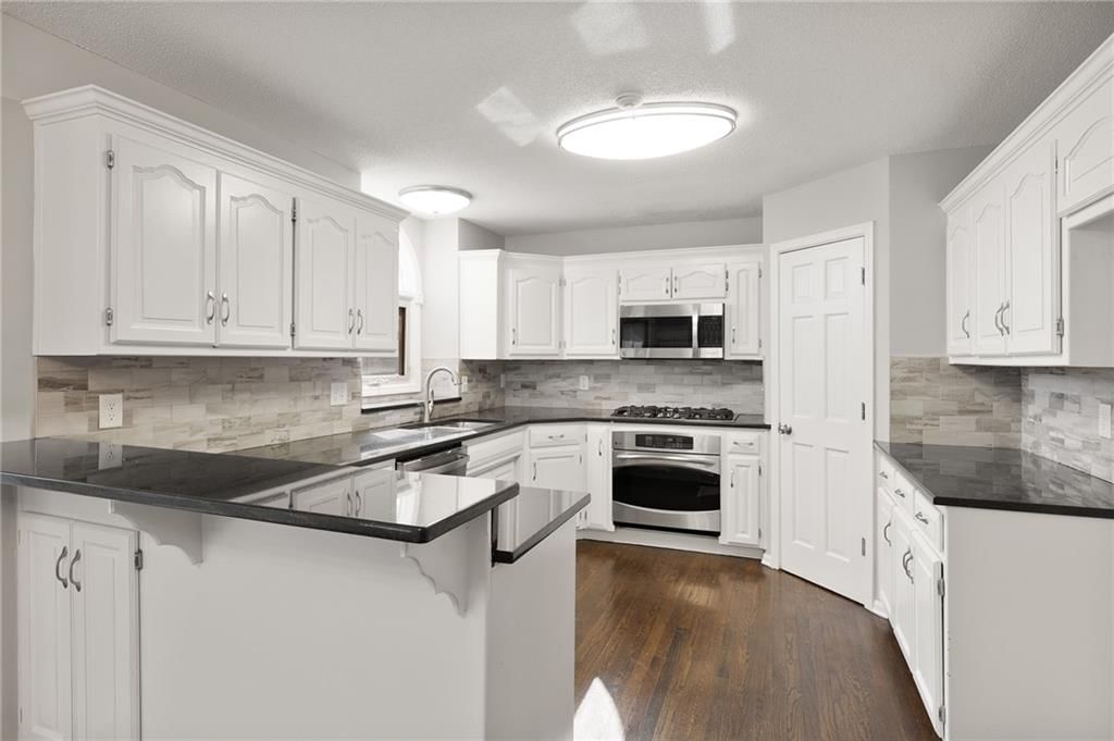6115 N Kensington Court — photo 14