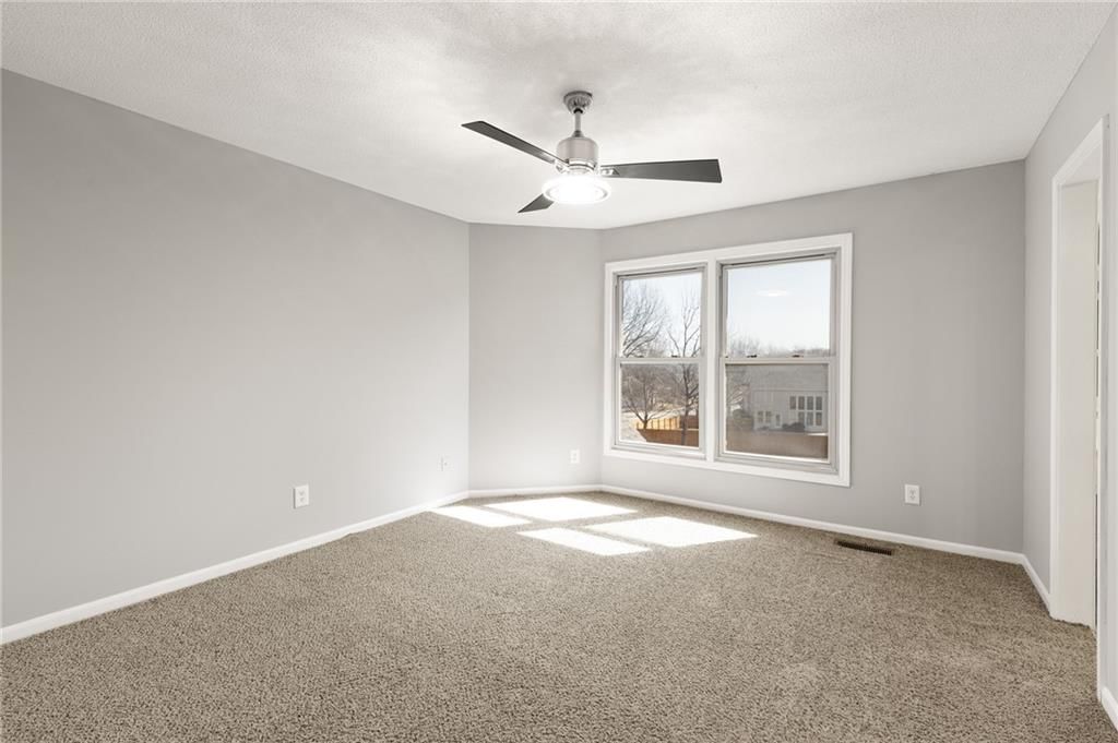 6115 N Kensington Court — photo 27