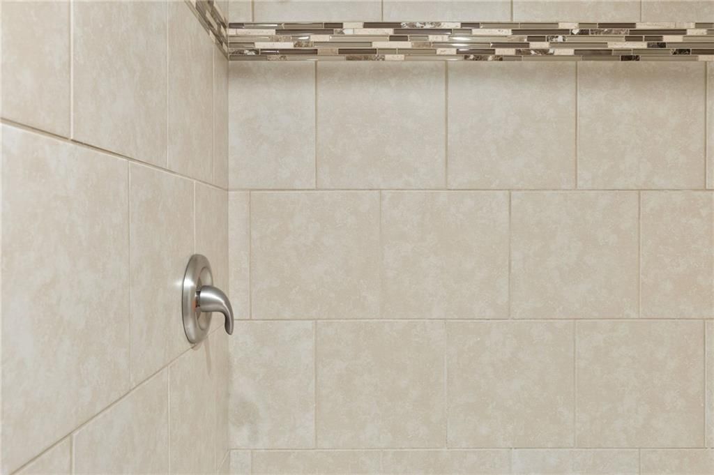 6115 N Kensington Court — photo 37