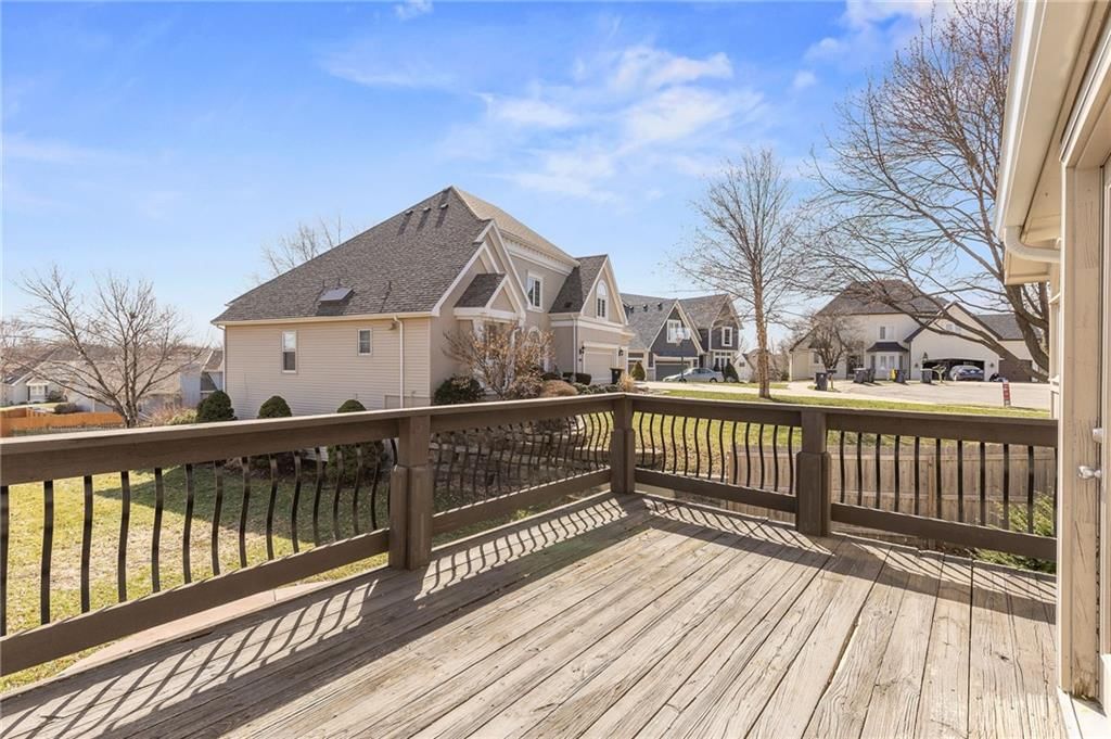 6115 N Kensington Court — photo 48
