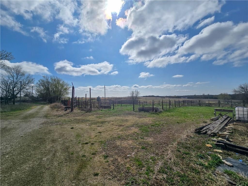 1667 S 1400 Road — photo 42