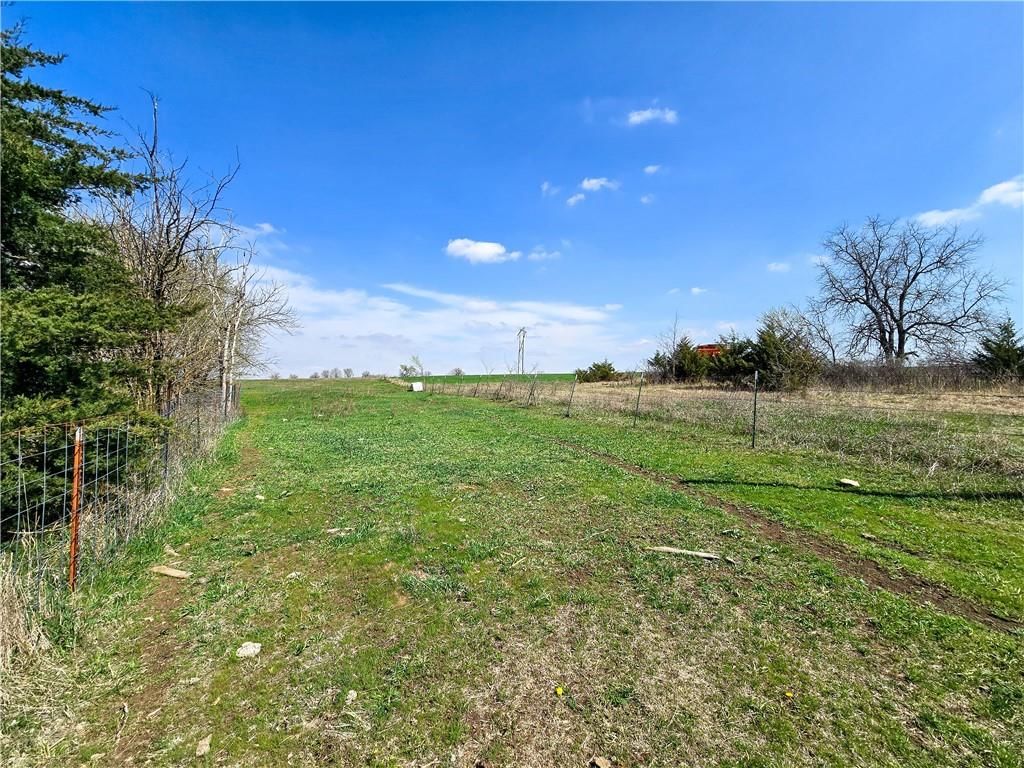 1667 S 1400 Road — photo 48