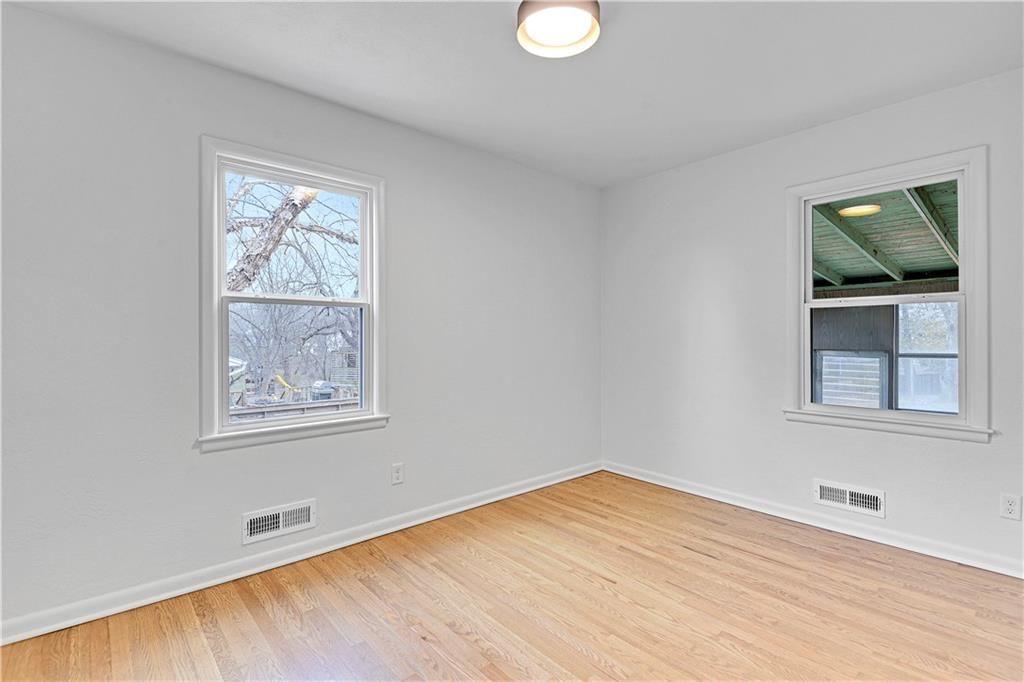 Photo 20 of 28 - 721 NE 81st Terrace