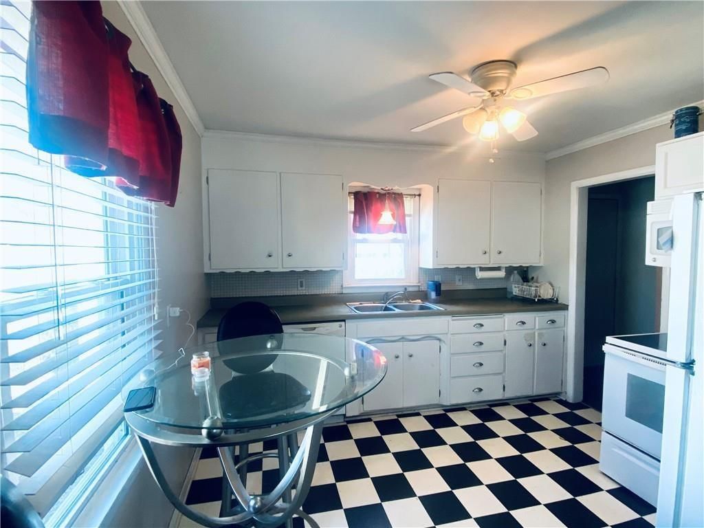 419 Jefferson Street — photo 10