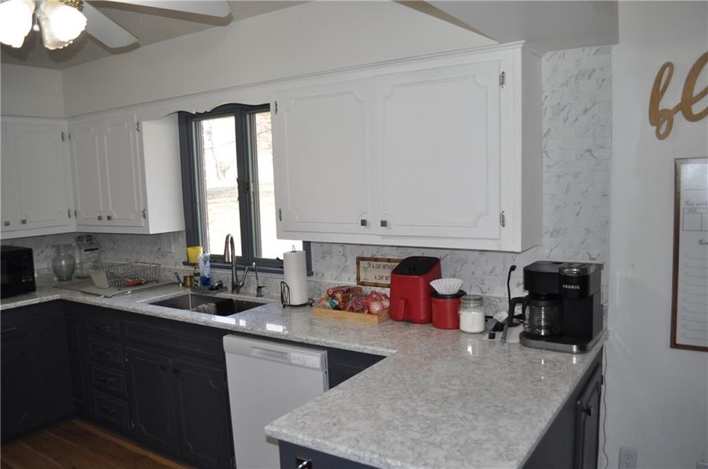 905 Sycamore Drive — photo 12