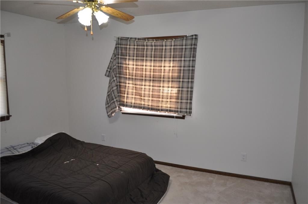 905 Sycamore Drive — photo 38
