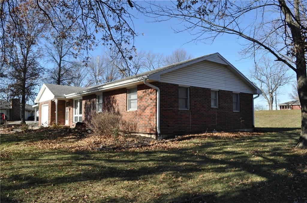 905 Sycamore Drive — photo 43
