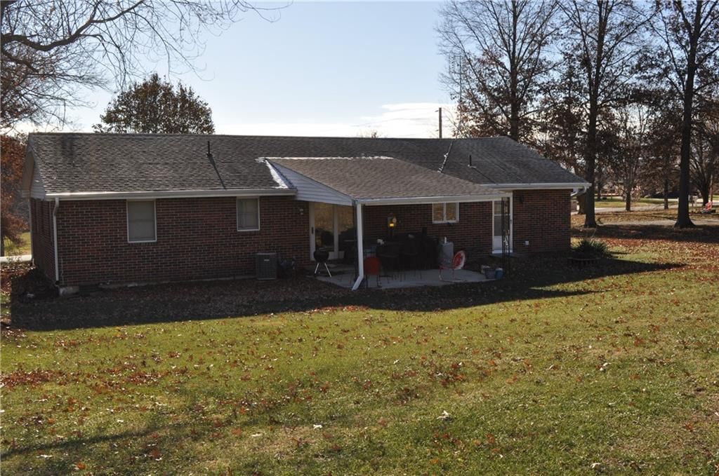 905 Sycamore Drive — photo 47