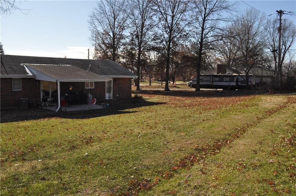 905 Sycamore Drive — photo 48