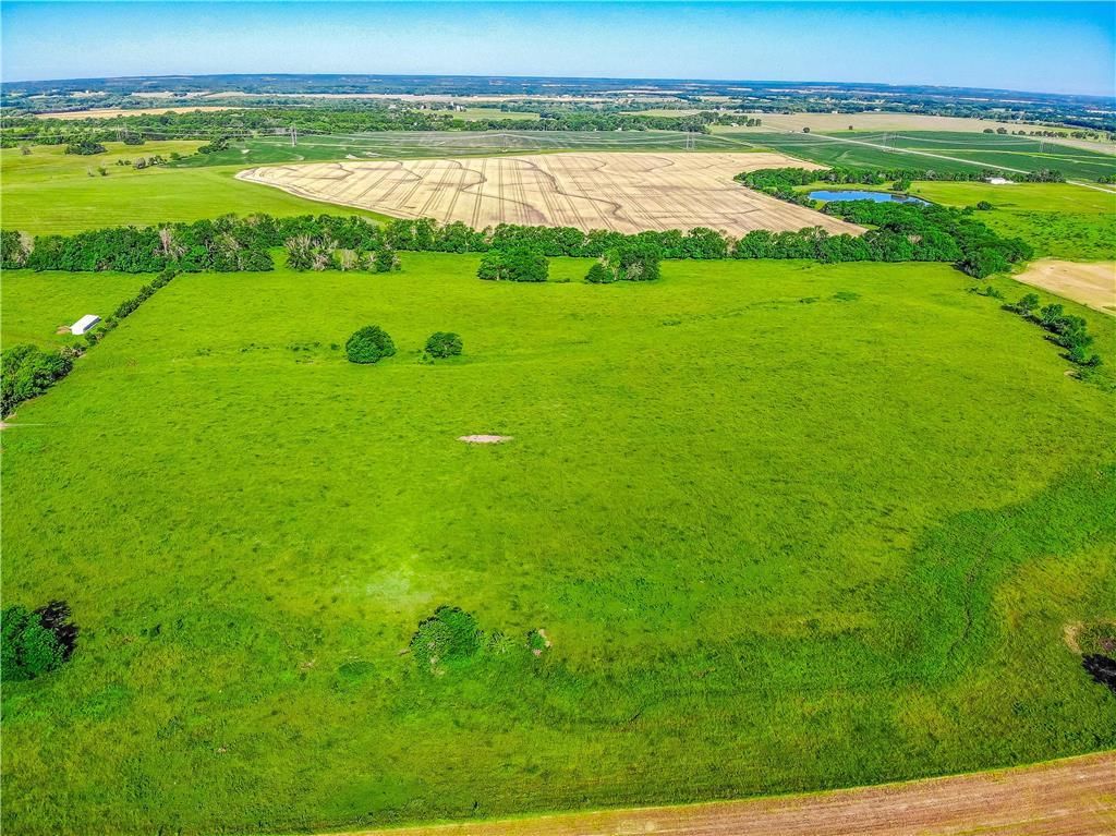 Photo 6 of 19 - 16100 Four Corners Road