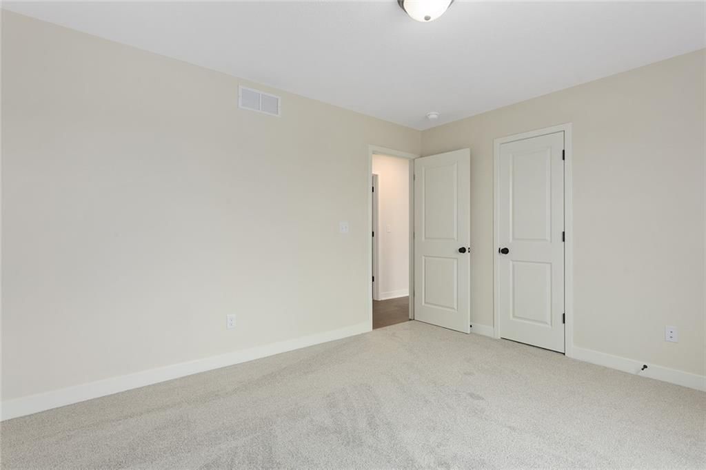 Photo 24 of 35 - 1316 N Holland Court
