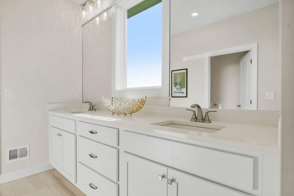 4102 W 158TH Terrace — photo 21