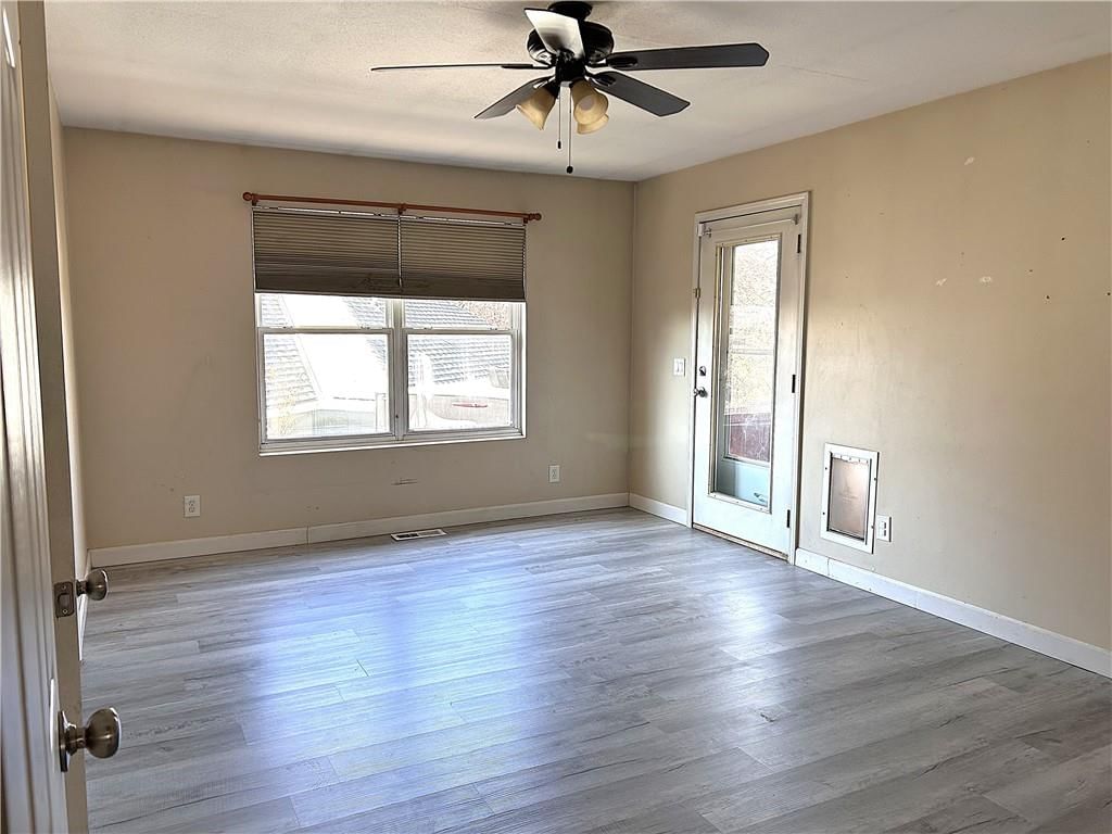 635 NE 36TH Street — photo 9