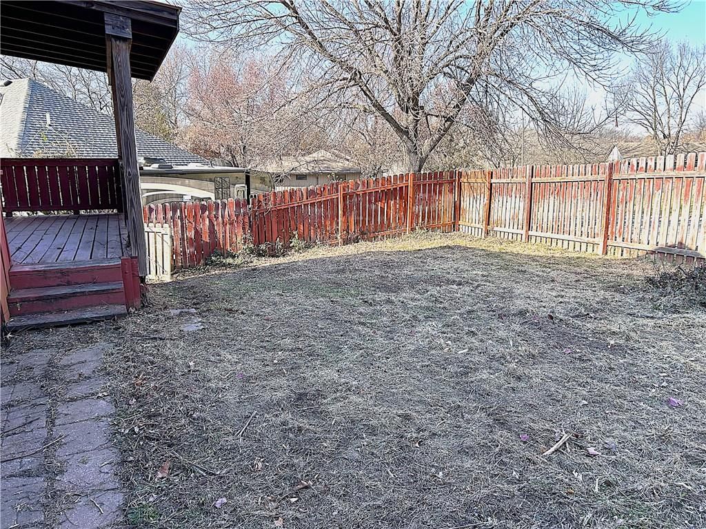 635 NE 36TH Street — photo 22