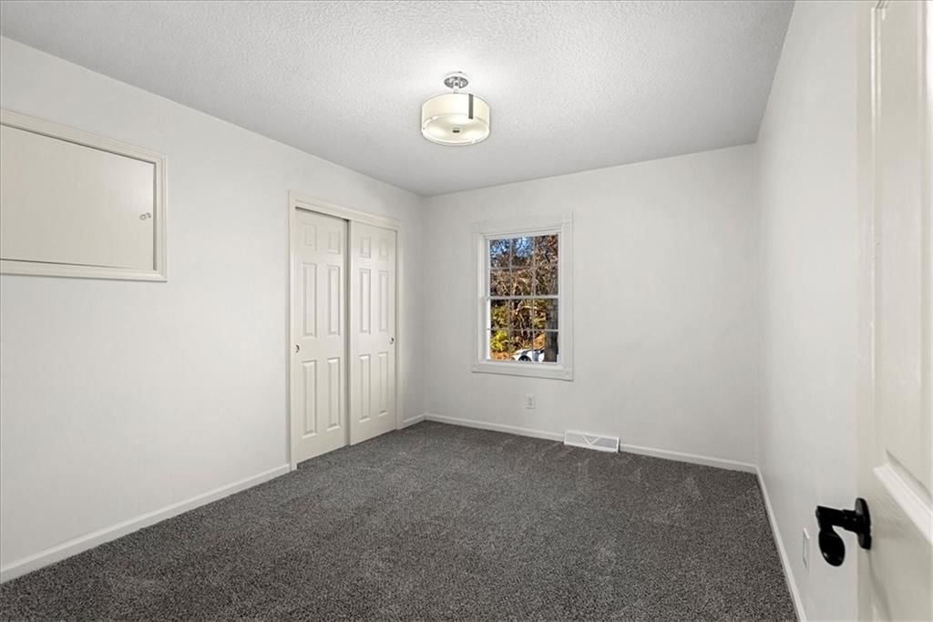 6215 Troup Avenue — photo 21