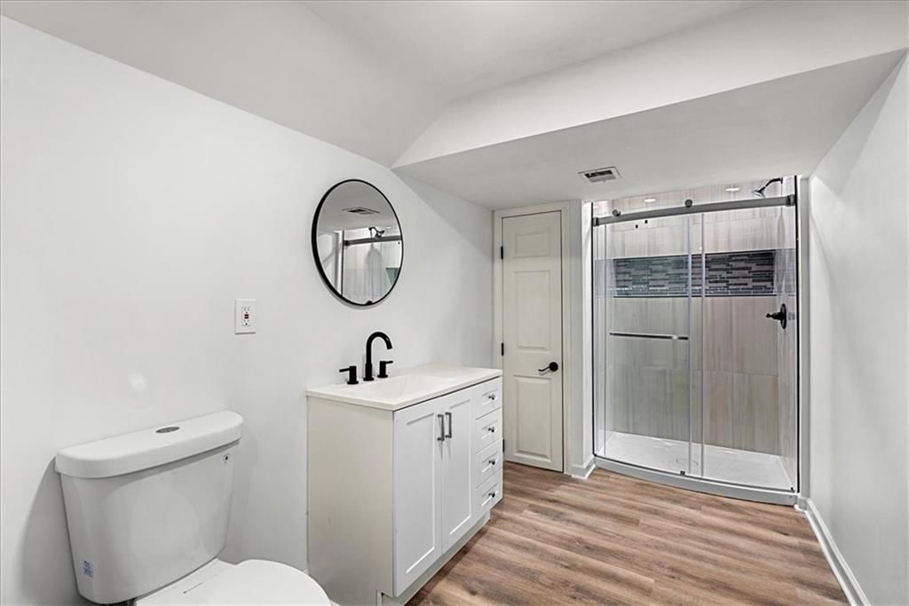 6215 Troup Avenue — photo 29