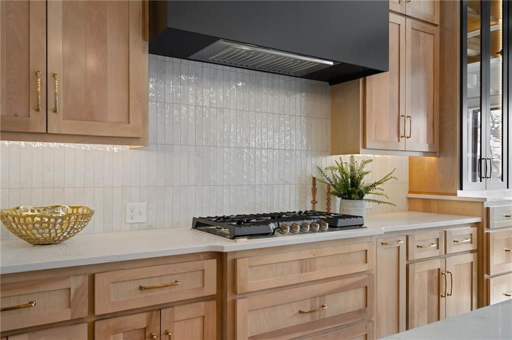 701 Hampstead Drive — photo 14