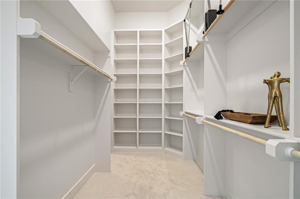701 Hampstead Drive — photo 27