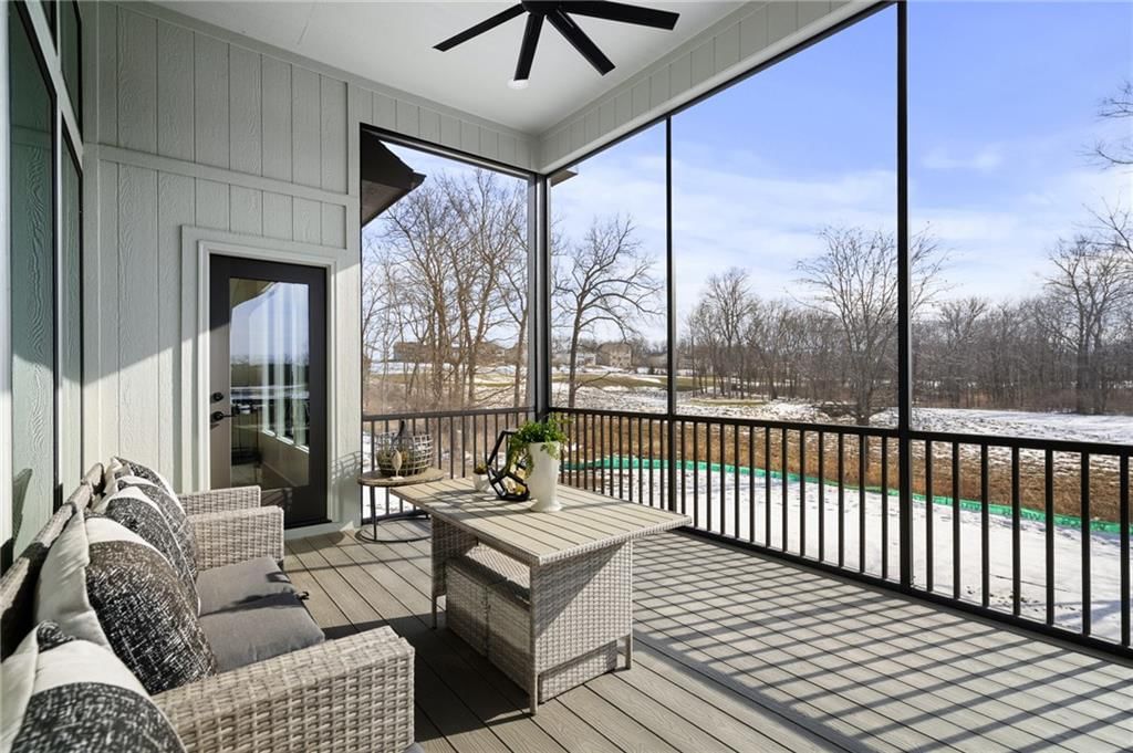 701 Hampstead Drive — photo 35