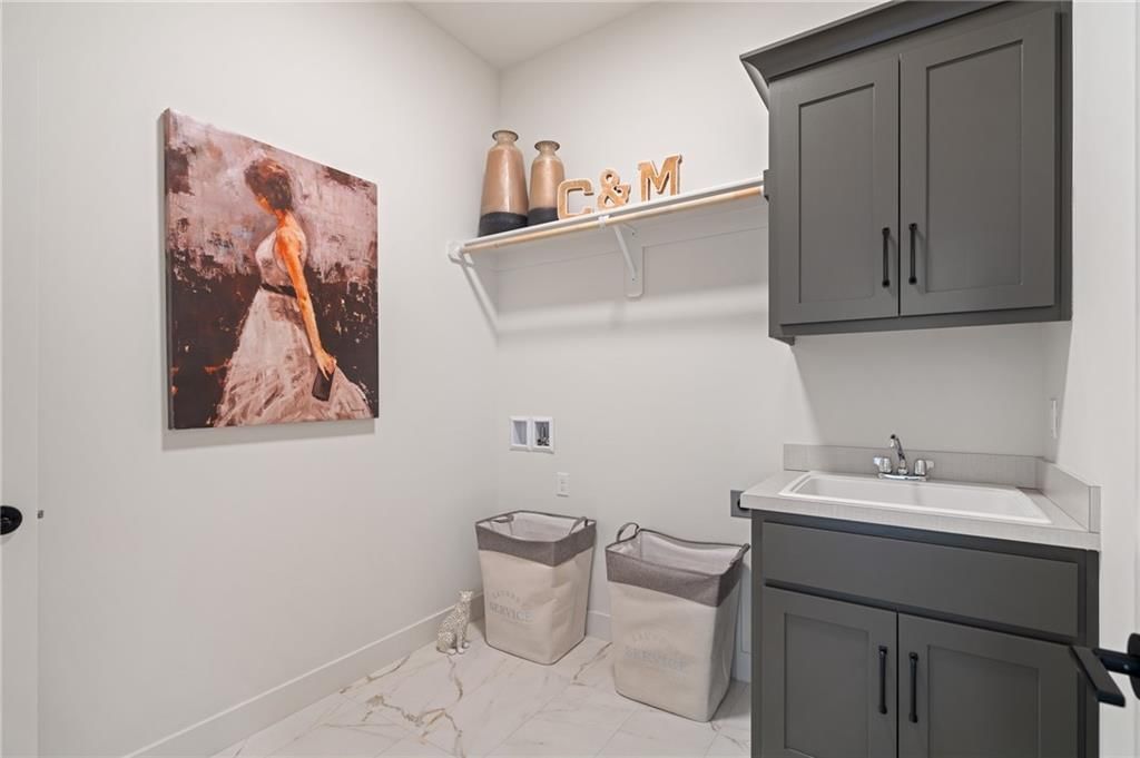 701 Hampstead Drive — photo 37