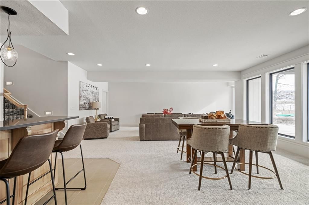 701 Hampstead Drive — photo 64