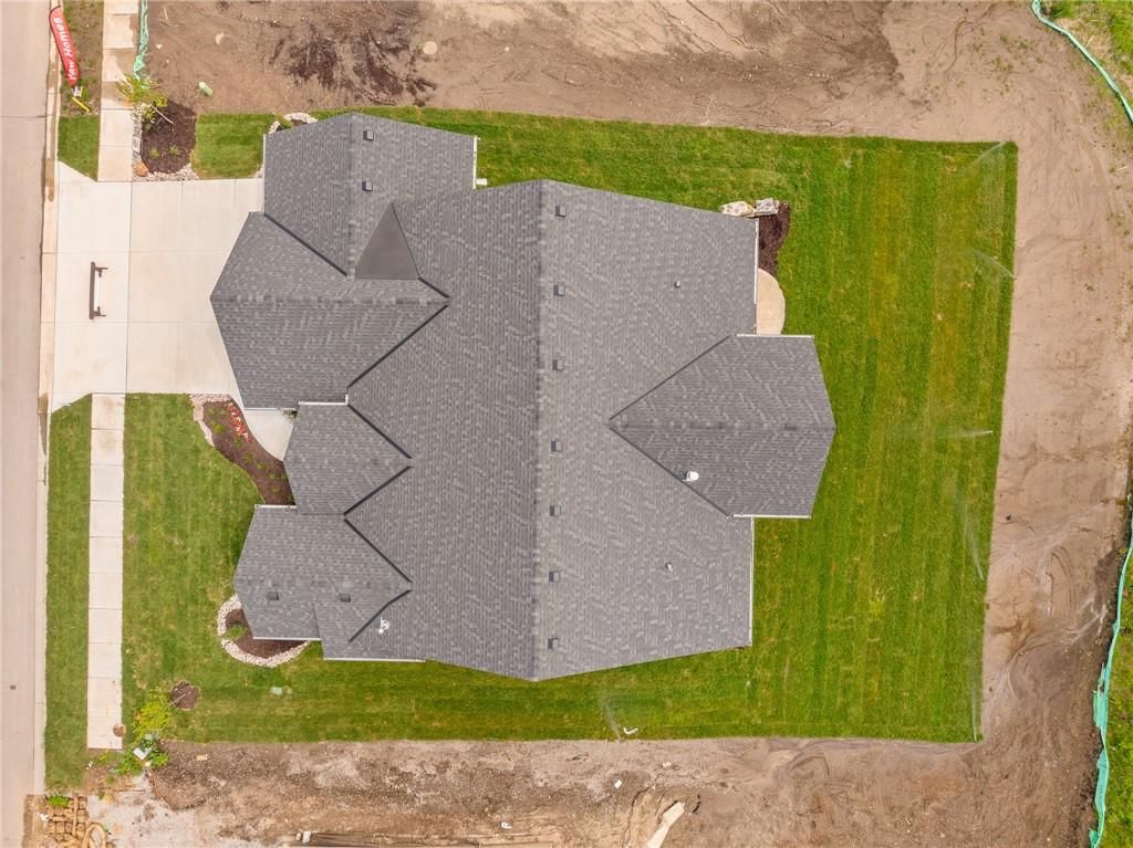 701 Hampstead Drive — photo 72