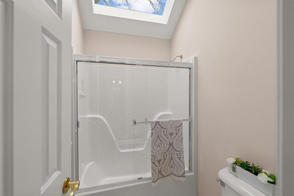 15005 Mission Road — photo 32