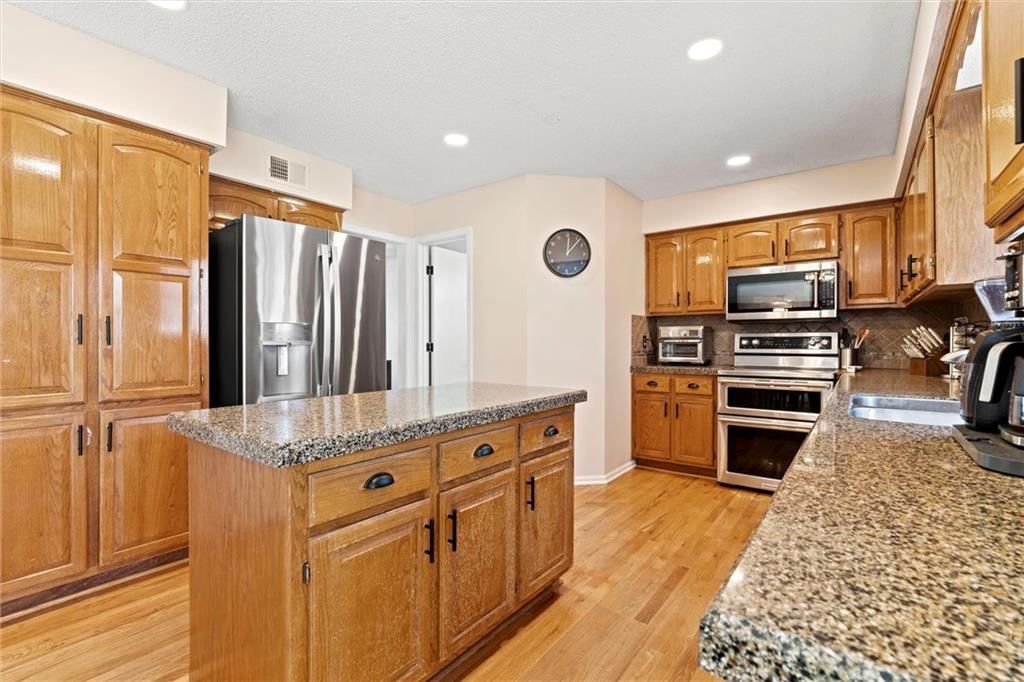 6717 W 157th Street — photo 13