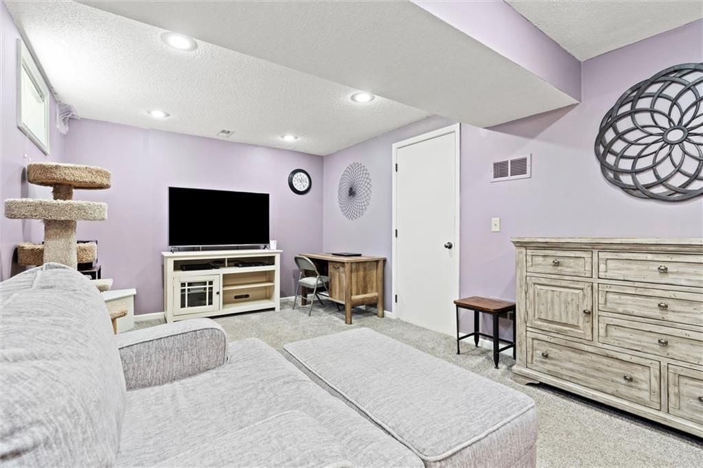 6717 W 157th Street — photo 34