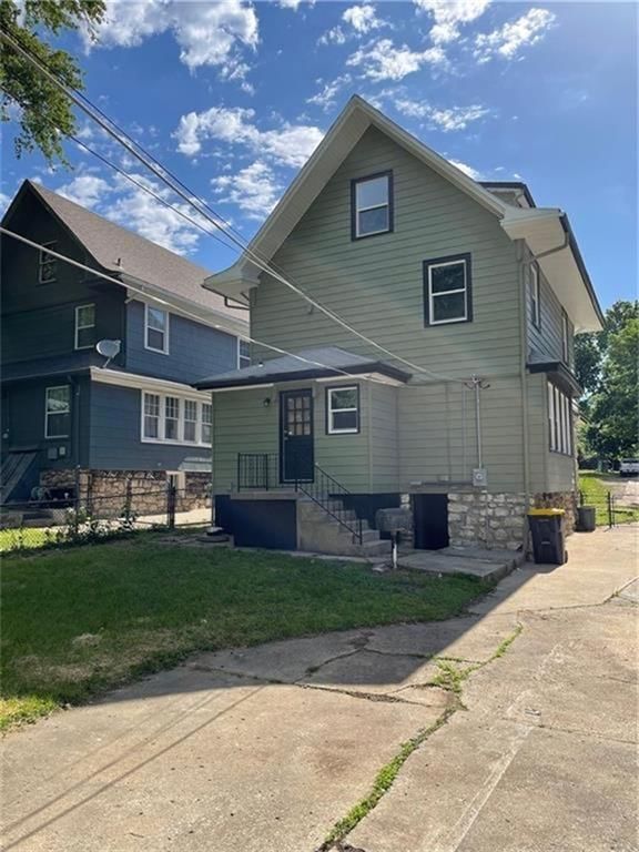 328 Elmwood Avenue — photo 23