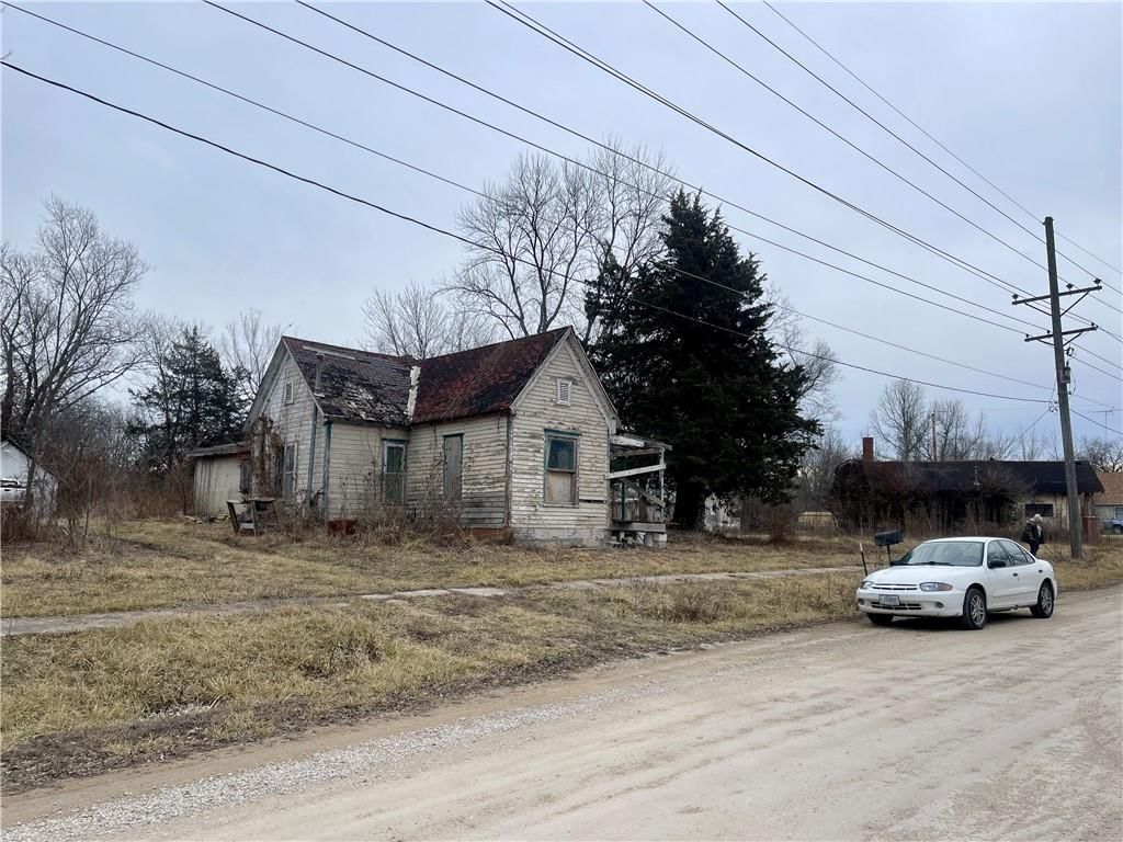 324 N Main Street — photo 12