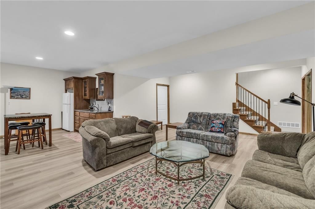 6940 N Denver Avenue — photo 32