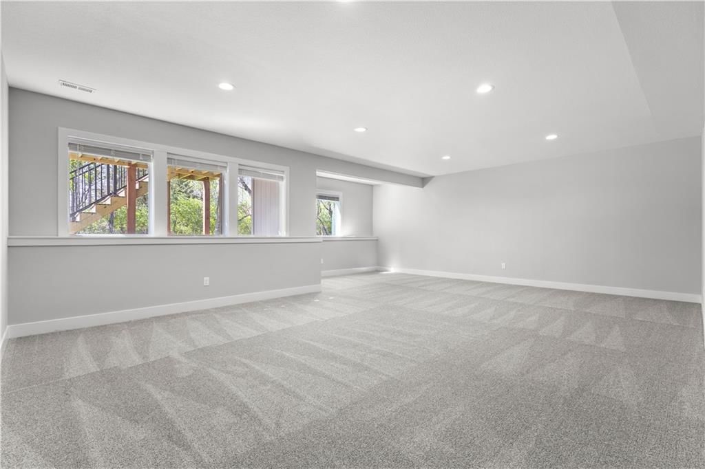 1149 SW Whitby Drive — photo 22
