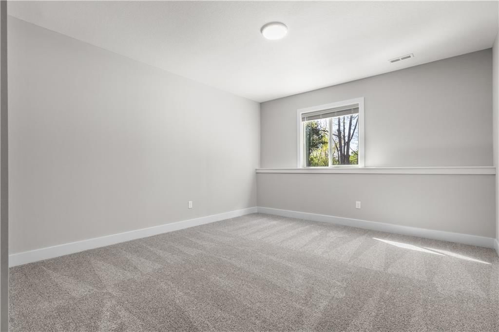 1149 SW Whitby Drive — photo 27