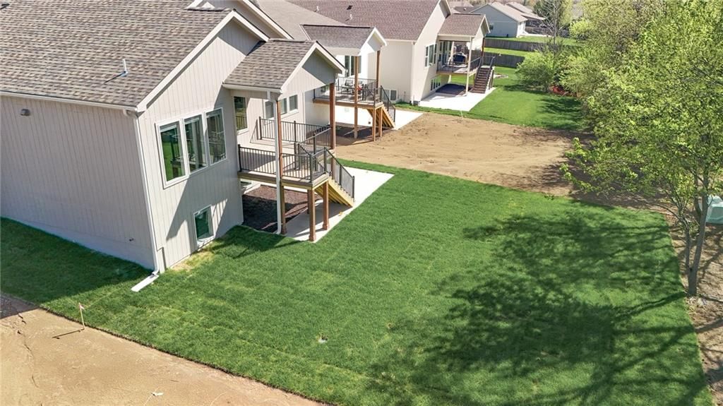 1149 SW Whitby Drive — photo 28
