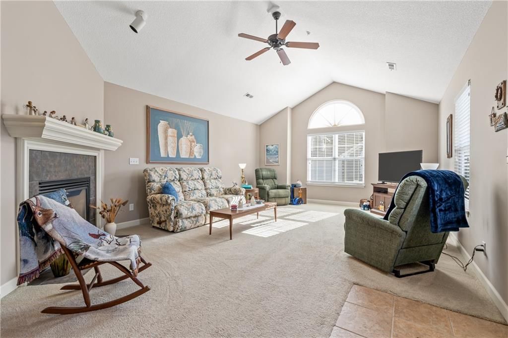7107 Meadowsweet Lane — photo 9