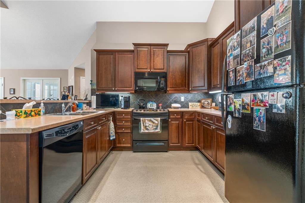 7107 Meadowsweet Lane — photo 17