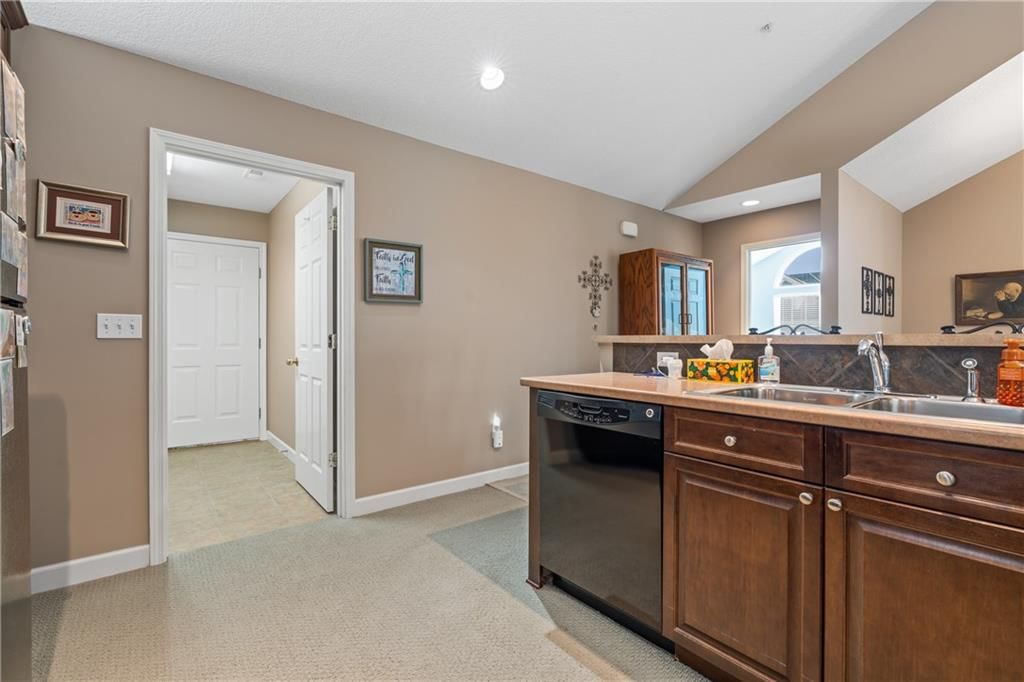 7107 Meadowsweet Lane — photo 19