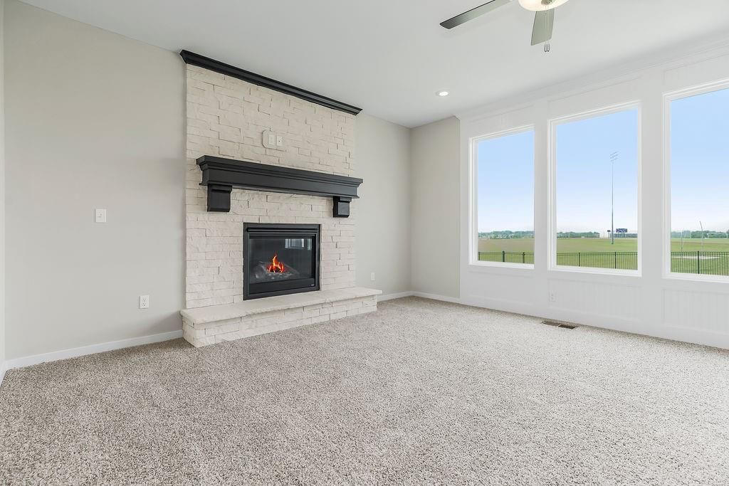 17165 W 164th Terrace — photo 9