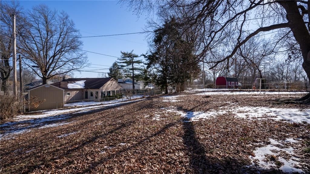 2507 NE Pence Avenue — photo 17