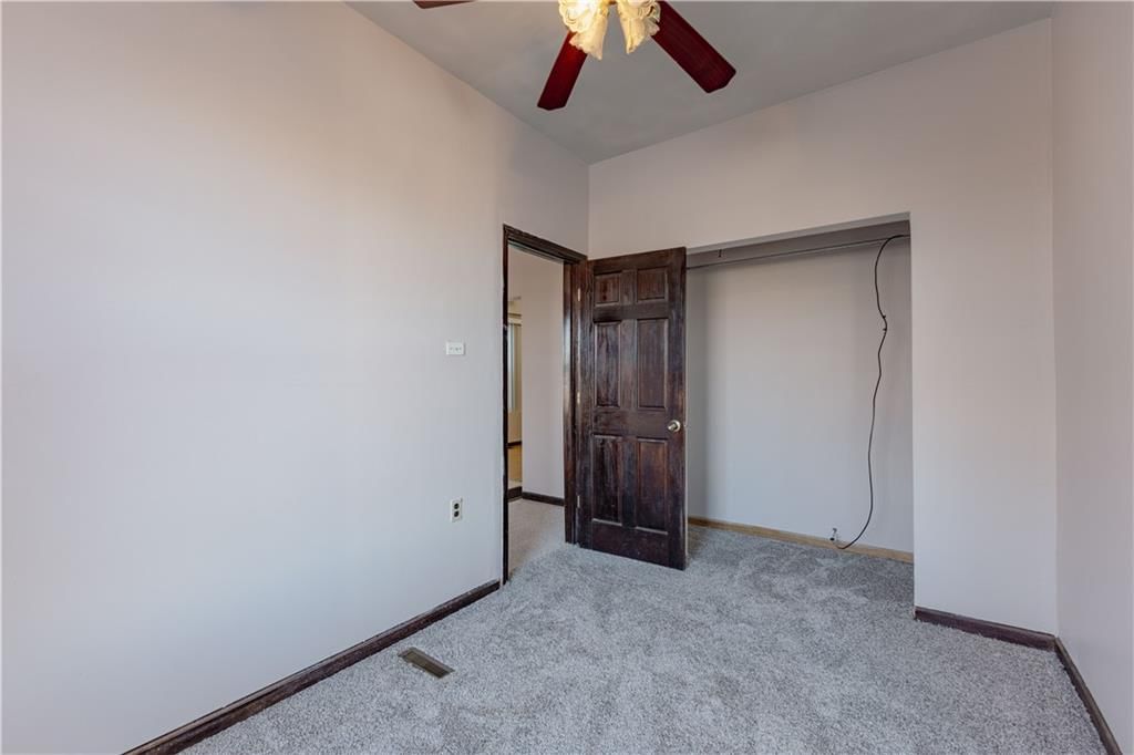1505 Metropolitan Avenue — photo 6