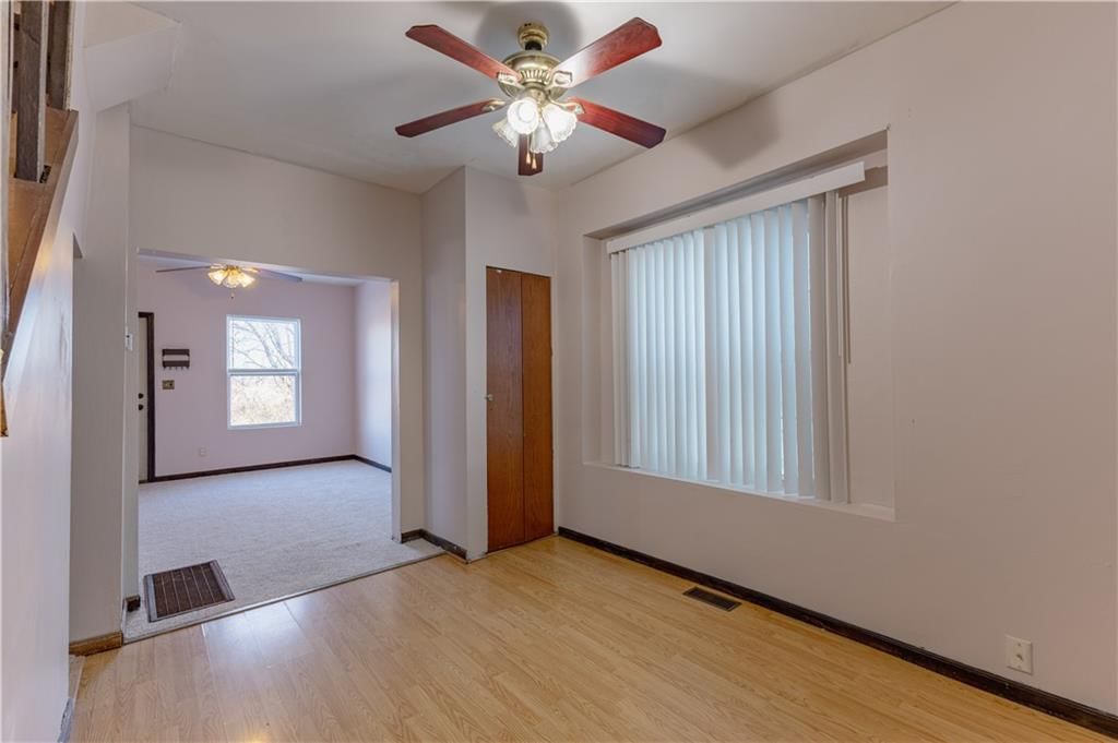 1505 Metropolitan Avenue — photo 12