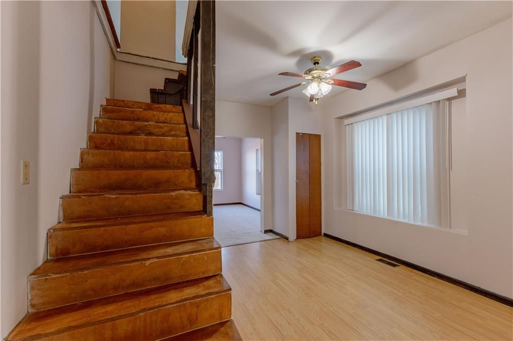 1505 Metropolitan Avenue — photo 13