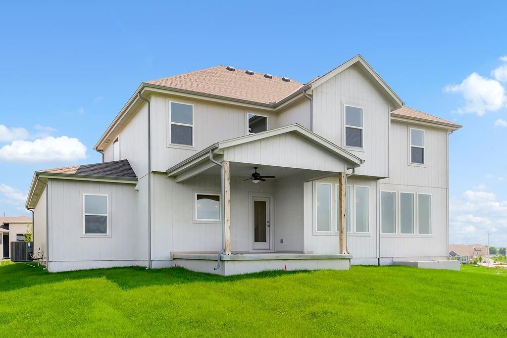 17157 W 164 Terrace — photo 35