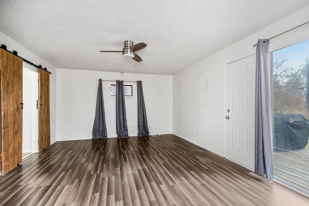 6143 Longwood Avenue — photo 8