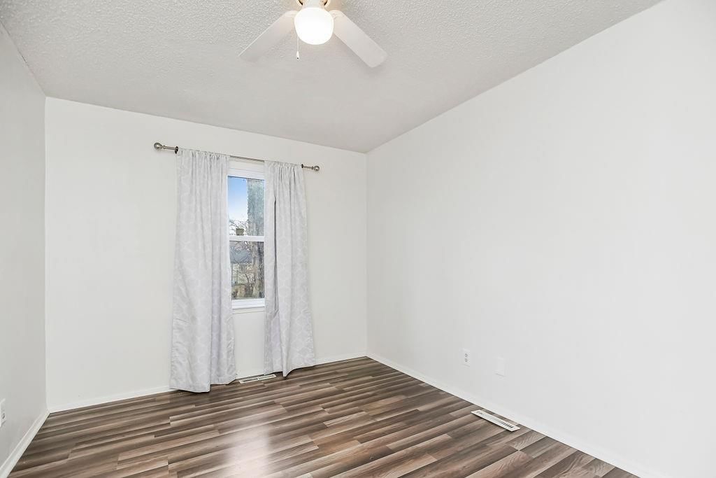 6143 Longwood Avenue — photo 15
