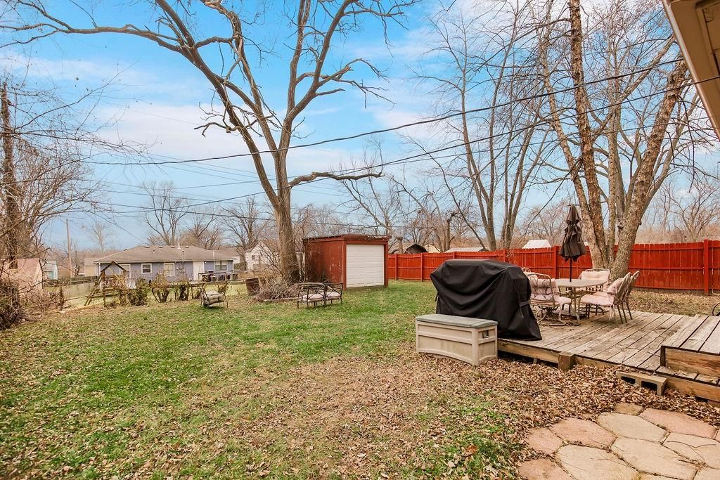 6143 Longwood Avenue — photo 17