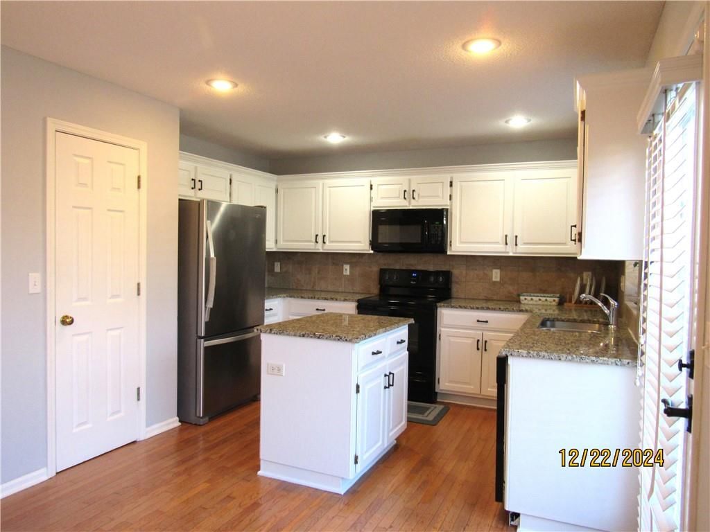 14574 W 139th Street — photo 8