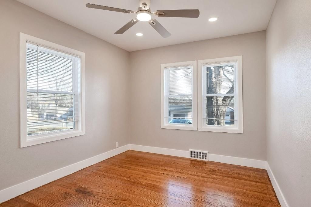 3640 N Grand Avenue — photo 17